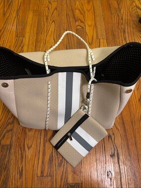 Parker & Hyde Neoprene Tote Bag